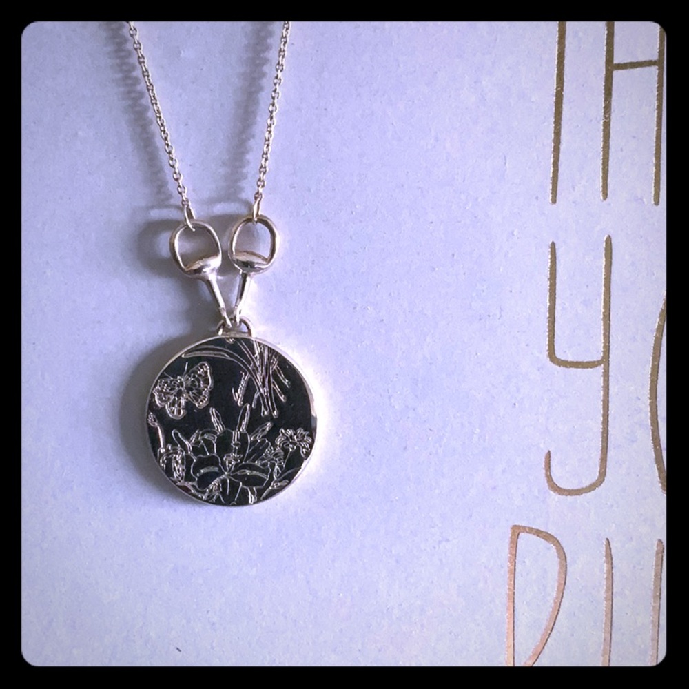 GUCCI- BUTTERFLY NECKLACE